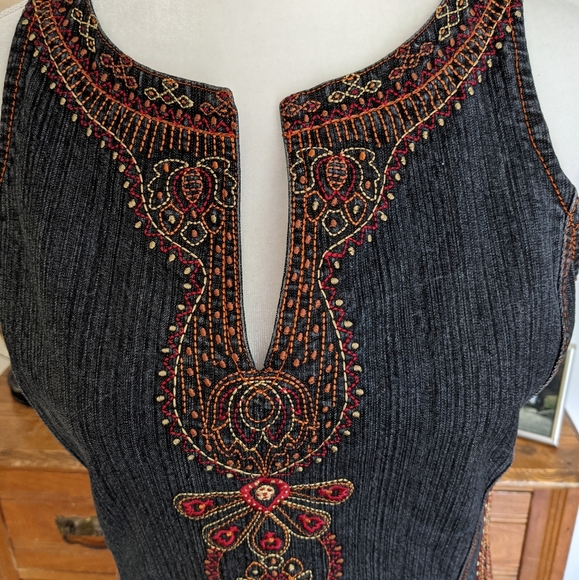 VINTAGE by JORDACHE Embroidered Denim Dress - Picture 5 of 13
